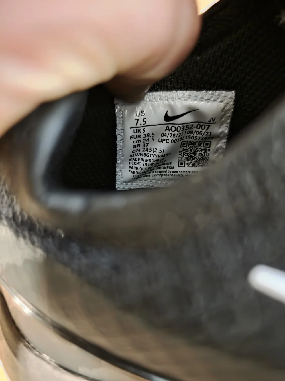 Women's Nike Air-Cushioned Sneakers